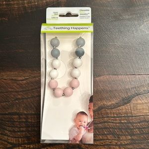 NWT - Itzy Ritzy Teething Happens Necklace